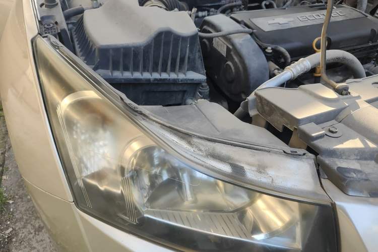 Used Chevrolet Cruze 2013 1.6L SE MT Right Front Headlight