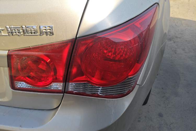 Used Chevrolet Cruze 2013 1.6L SE AT Right Rear Taillight