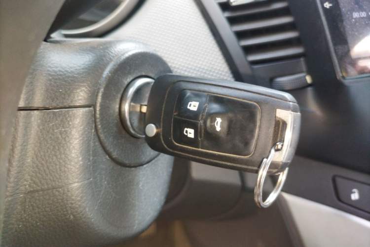 Used Chevrolet Cruze 2013 1.6L SE AT Vehicle Key