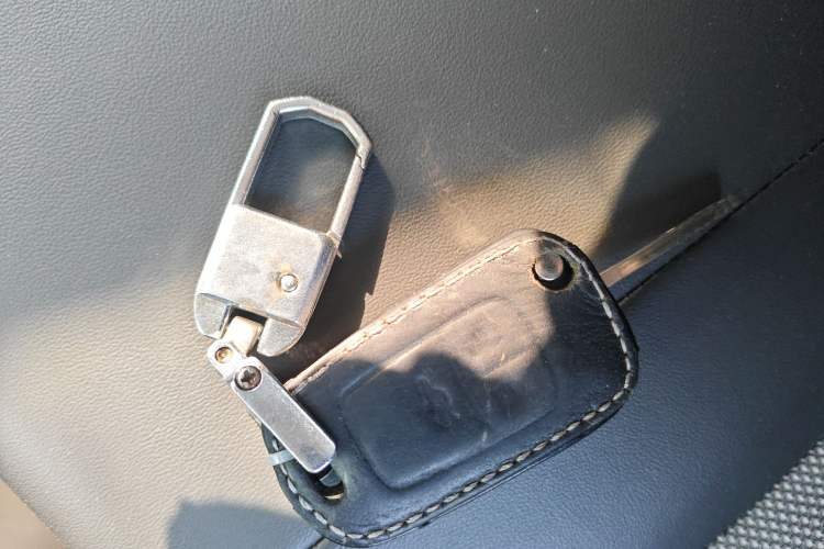 Used Chevrolet Cruze 2013 1.6L SE AT Vehicle Key