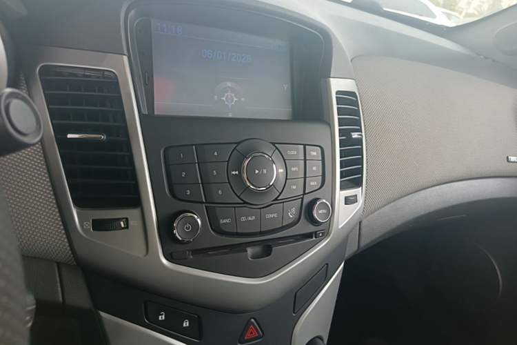 Used Chevrolet Cruze 2014 1.6L SL Millionth Anniversary Edition AT Audio And AC Panel