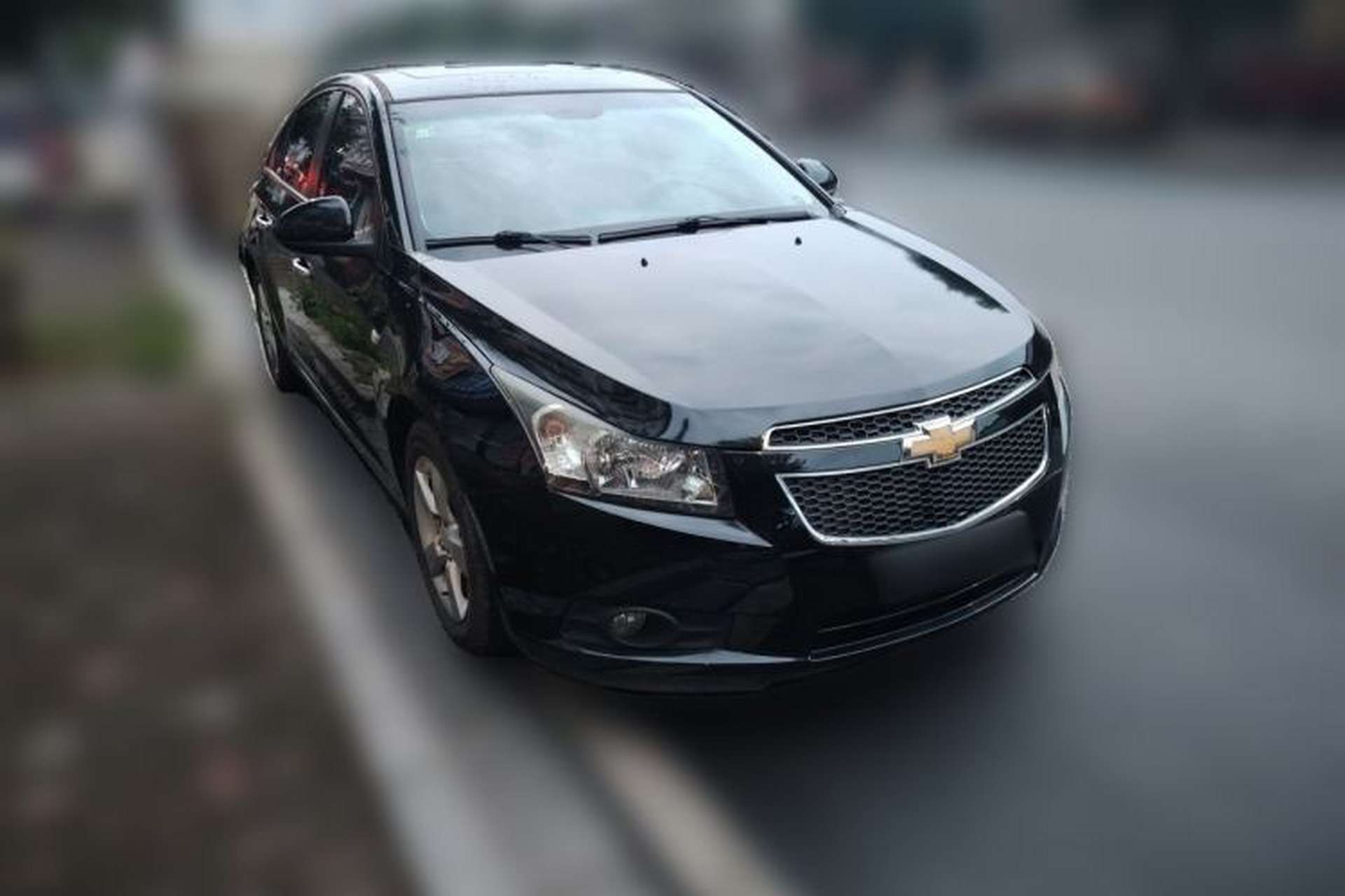 Used Chevrolet Cruze 2014 1.6L SL Millionth Anniversary Edition MT Front Right 45 Deg