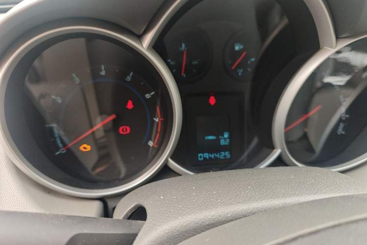 Used Chevrolet Cruze 2014 1.6L SL Millionth Anniversary Edition MT Instrument Cluster