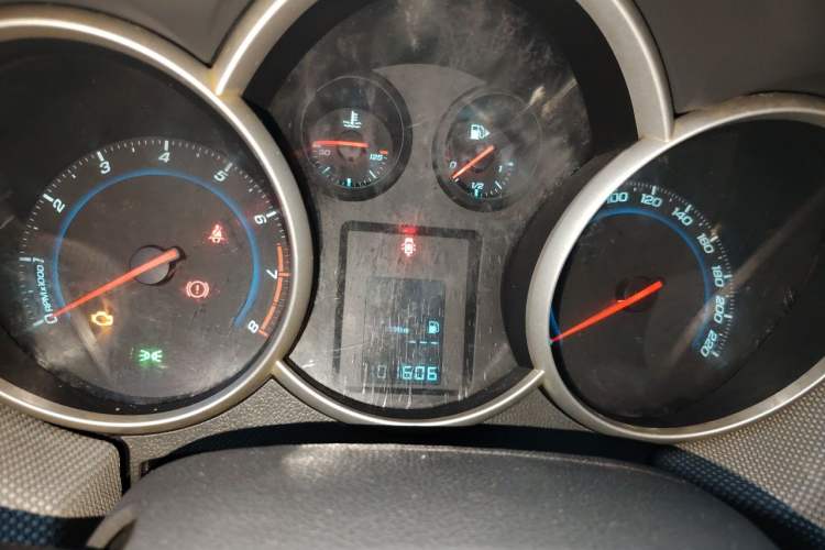Used Chevrolet Cruze 2014 1.6L SL Millionth Anniversary Edition MT Instrument Cluster