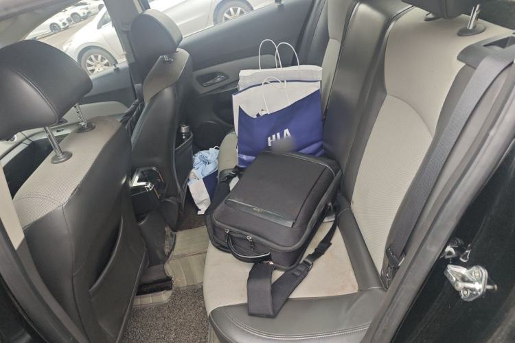 Used Chevrolet Cruze 2014 1.6L SL Millionth Anniversary Edition MT Left Rear Seat