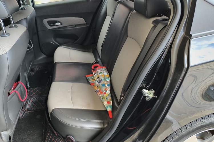 Used Chevrolet Cruze 2014 1.6L SL Millionth Anniversary Edition AT Left Rear Seat