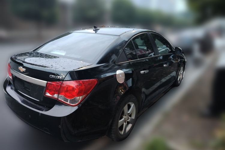 Used Chevrolet Cruze 2014 1.6L SL Millionth Anniversary Edition MT Rear Right 45 Deg