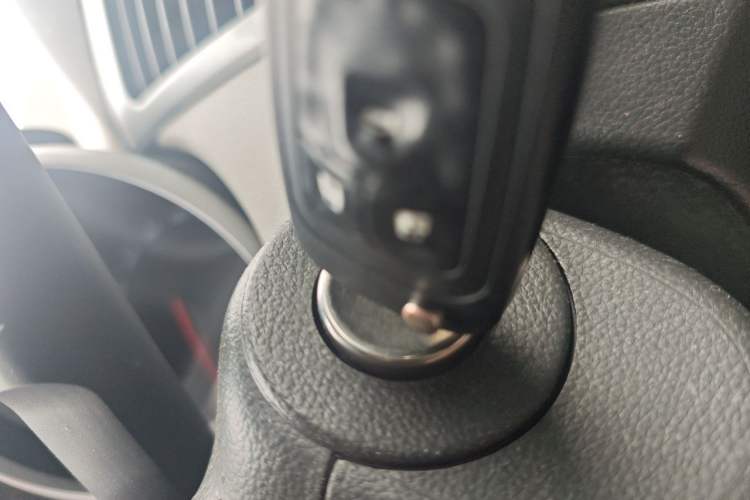 Used Chevrolet Cruze 2014 1.6L SL Millionth Anniversary Edition MT Vehicle Key