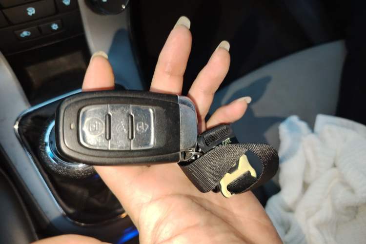 Used Chevrolet Cruze 2014 1.6L SL Millionth Anniversary Edition MT Vehicle Key