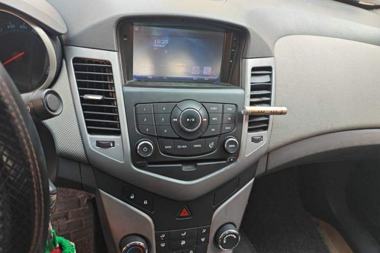 Used Chevrolet Cruze 2014 1.6L SL Millionth Anniversary Edition MT Audio And AC Panel