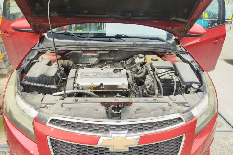 Used Chevrolet Cruze 2014 1.6L SL Millionth Anniversary Edition MT Engine Bay