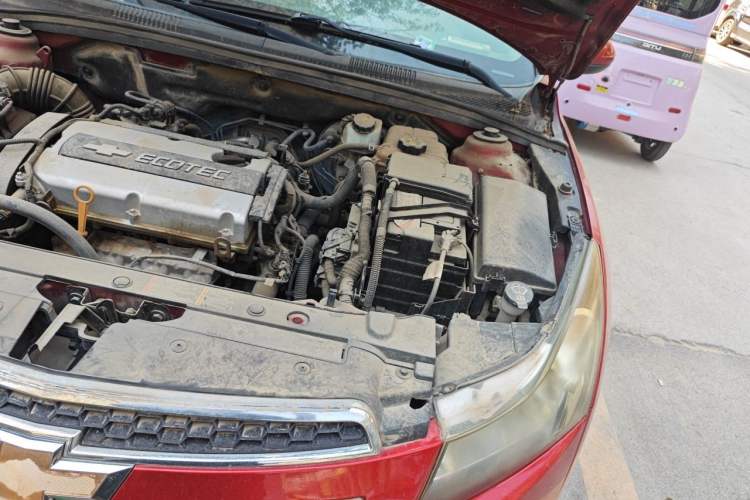 Used Chevrolet Cruze 2014 1.6L SL Millionth Anniversary Edition MT Engine Bay Left