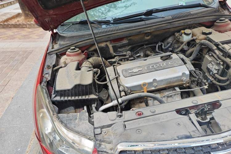Used Chevrolet Cruze 2014 1.6L SL Millionth Anniversary Edition MT Engine Bay Right
