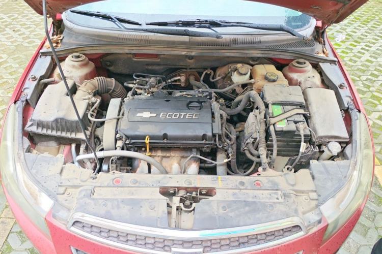 Used Chevrolet Cruze 2014 1.6L SL Millionth Anniversary Edition MT Engine Bay