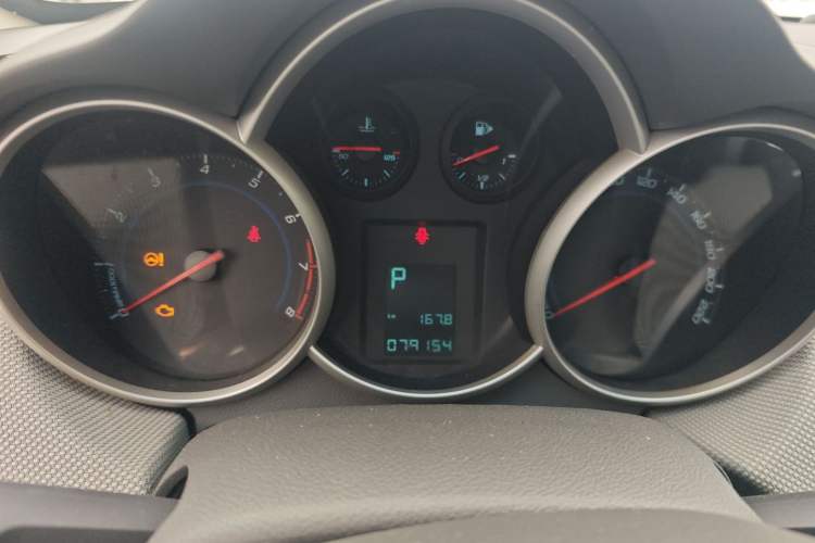 Used Chevrolet Cruze 2014 1.6L SL Millionth Anniversary Edition AT Instrument Cluster