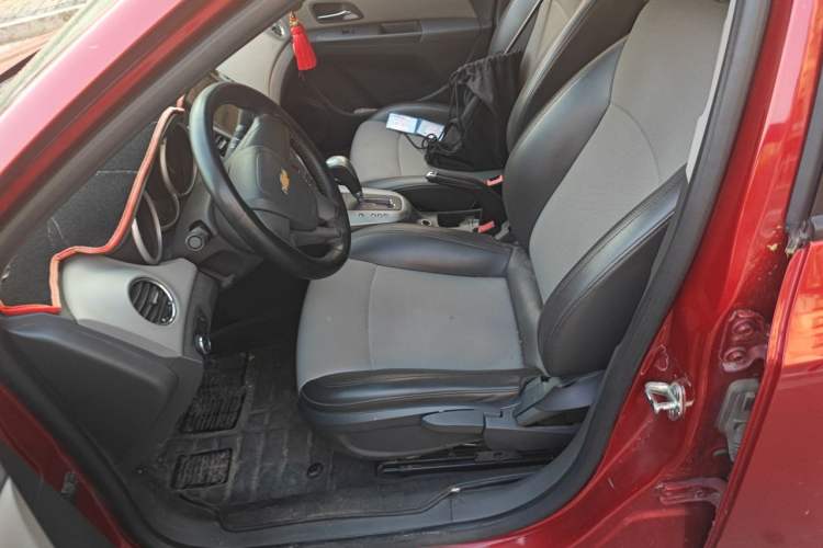 Used Chevrolet Cruze 2014 1.6L SL Millionth Anniversary Edition AT Left Front Seat