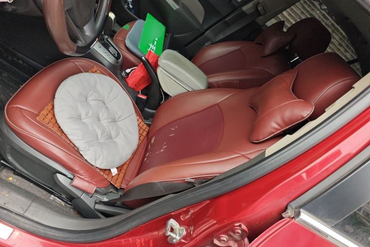 Used Chevrolet Cruze 2014 1.6L SL Millionth Anniversary Edition AT Left Front Seat