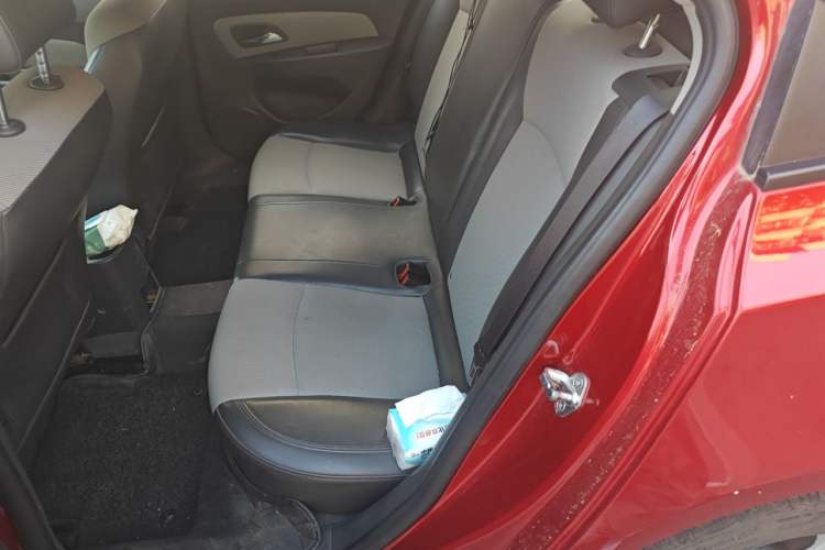 Used Chevrolet Cruze 2014 1.6L SL Millionth Anniversary Edition AT Left Rear Seat