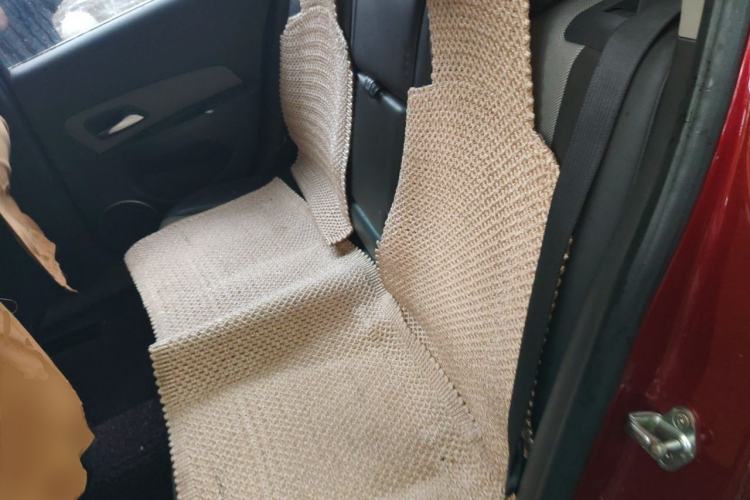 Used Chevrolet Cruze 2014 1.6L SL Millionth Anniversary Edition MT Left Rear Seat