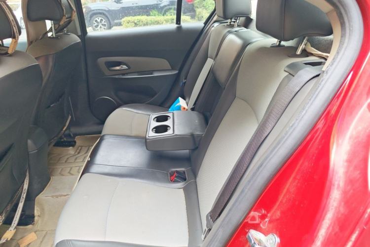 Used Chevrolet Cruze 2014 1.6L SL Millionth Anniversary Edition MT Left Rear Seat