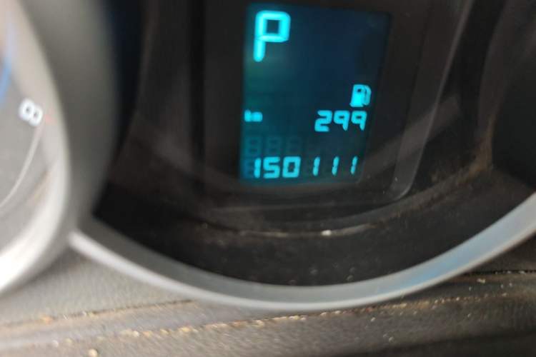 Used Chevrolet Cruze 2014 1.6L SL Millionth Anniversary Edition AT Odometer Close Up