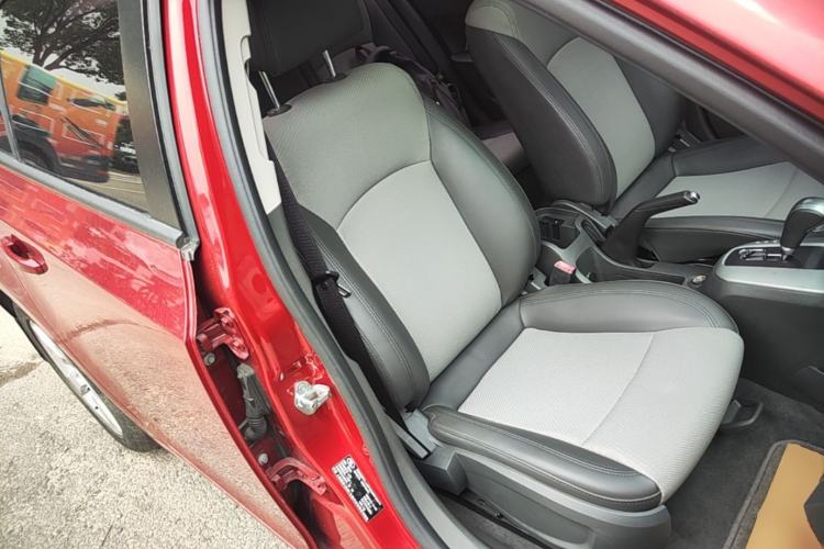 Used Chevrolet Cruze 2014 1.6L SL Millionth Anniversary Edition AT Right Front Seat