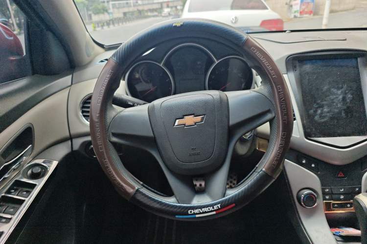 Used Chevrolet Cruze 2014 1.6L SL Millionth Anniversary Edition AT Steering Wheel