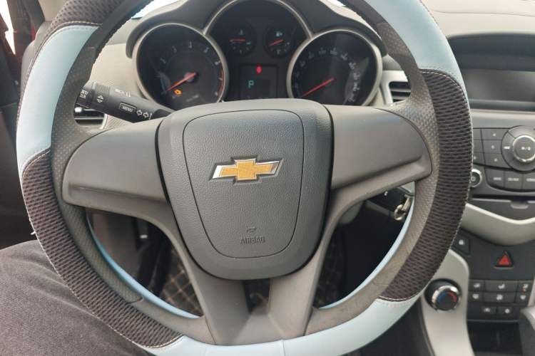Used Chevrolet Cruze 2014 1.6L SL Millionth Anniversary Edition AT Steering Wheel