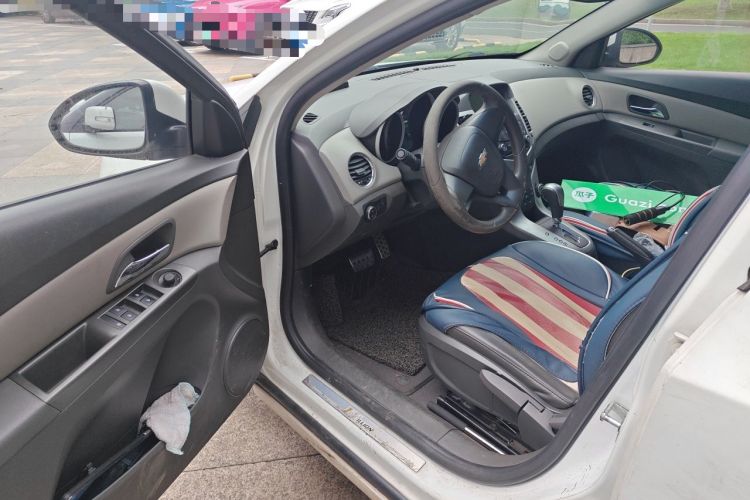 Used Chevrolet Cruze 2014 1.6L SL Millionth Anniversary Edition AT Driver Seat