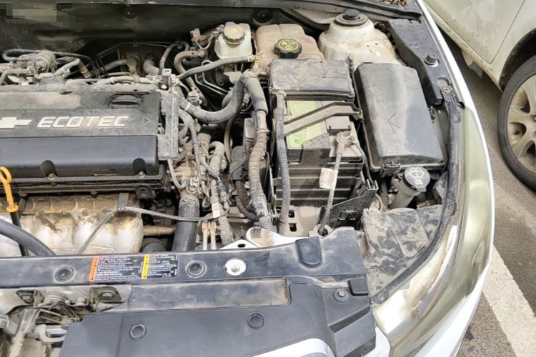 Used Chevrolet Cruze 2014 1.6L SL Millionth Anniversary Edition AT Engine Bay Left