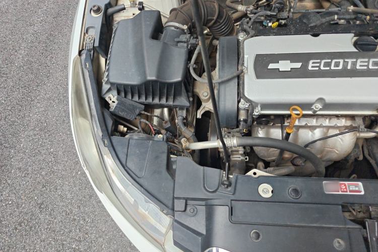 Used Chevrolet Cruze 2014 1.6L SL Millionth Anniversary Edition MT Engine Bay Right