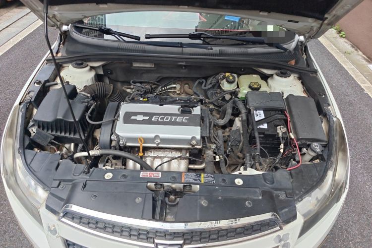 Used Chevrolet Cruze 2014 1.6L SL Millionth Anniversary Edition MT Engine Bay