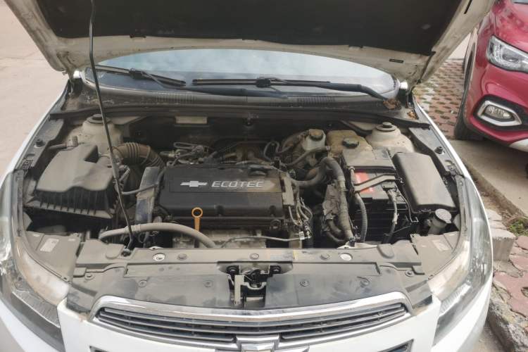 Used Chevrolet Cruze 2014 1.6L SL Millionth Anniversary Edition MT Engine Bay
