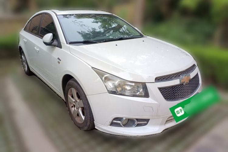 Used Chevrolet Cruze 2014 1.6L SL Millionth Anniversary Edition AT Front Right 45 Deg