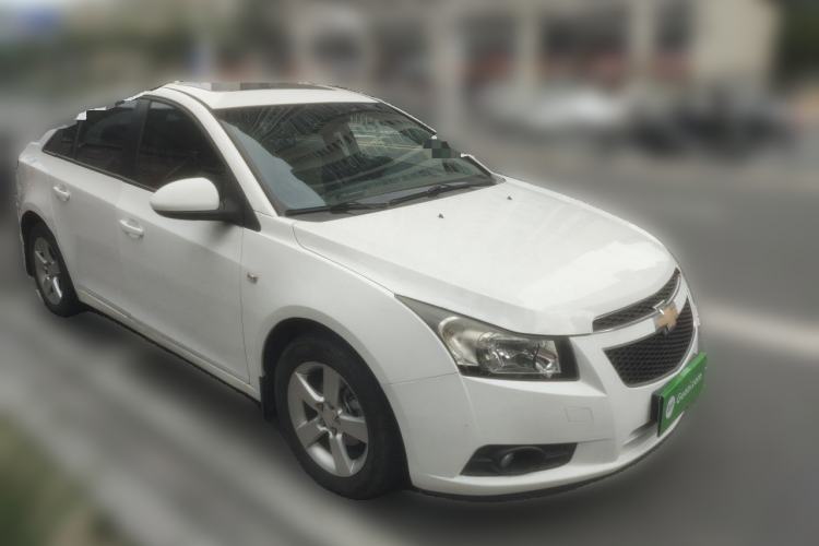 Used Chevrolet Cruze 2014 1.6L SL Millionth Anniversary Edition AT Front Right 45 Deg