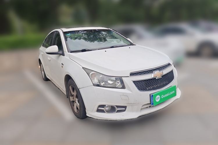 Used Chevrolet Cruze 2014 1.6L SL Millionth Anniversary Edition AT Front Right 45 Deg