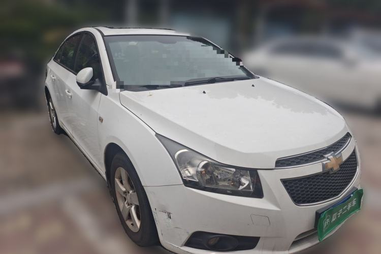 Used Chevrolet Cruze 2014 1.6L SL Millionth Anniversary Edition MT Front Right 45 Deg