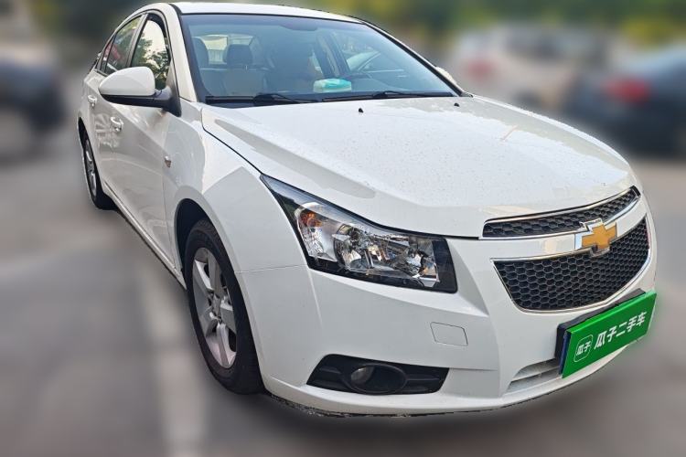 Used Chevrolet Cruze 2014 1.6L SL Millionth Anniversary Edition AT Front Right 45 Deg