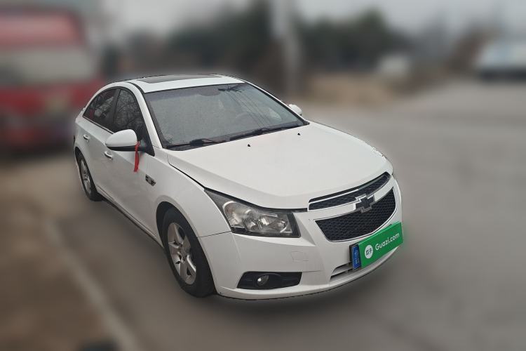 Used Chevrolet Cruze 2014 1.6L SL Millionth Anniversary Edition MT Front Right 45 Deg