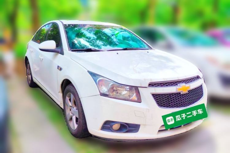 Used Chevrolet Cruze 2014 1.6L SL Millionth Anniversary Edition MT Front Right 45 Deg