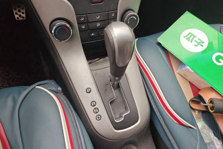 Used Chevrolet Cruze 2014 1.6L SL Millionth Anniversary Edition AT Gear Lever