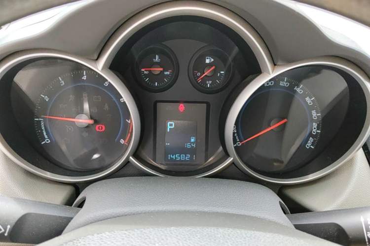 Used Chevrolet Cruze 2014 1.6L SL Millionth Anniversary Edition AT Instrument Cluster