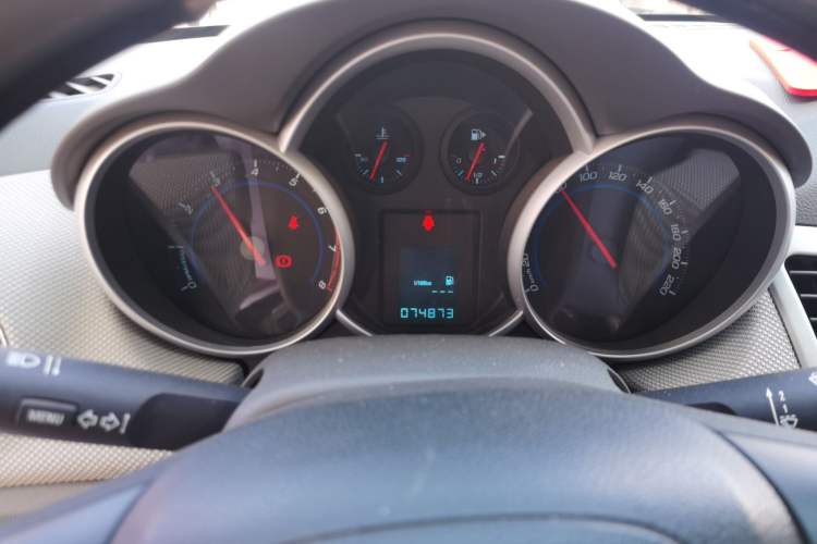 Used Chevrolet Cruze 2014 1.6L SL Millionth Anniversary Edition MT Instrument Cluster