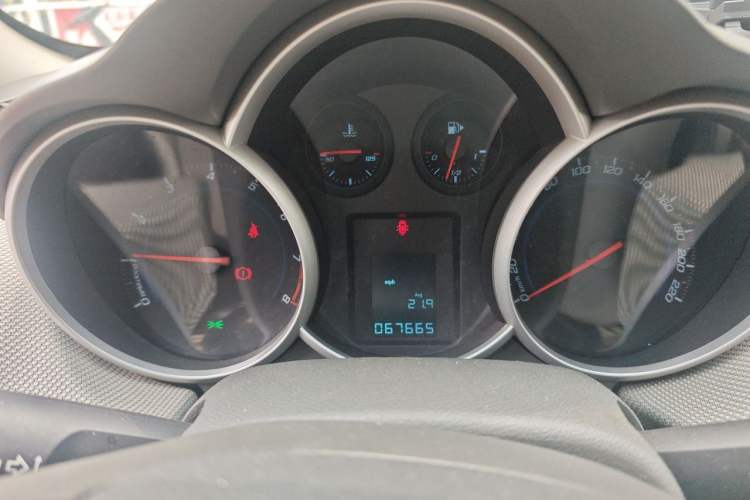 Used Chevrolet Cruze 2014 1.6L SL Millionth Anniversary Edition MT Instrument Cluster