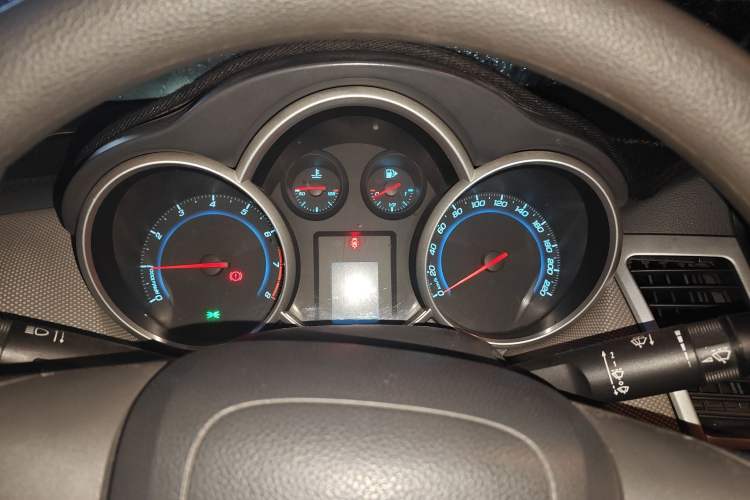 Used Chevrolet Cruze 2014 1.6L SL Millionth Anniversary Edition MT Instrument Cluster