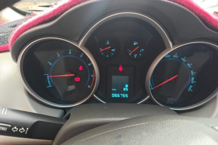 Used Chevrolet Cruze 2014 1.6L SL Millionth Anniversary Edition MT Instrument Cluster