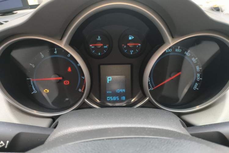 Used Chevrolet Cruze 2014 1.6L SL Millionth Anniversary Edition AT Instrument Cluster