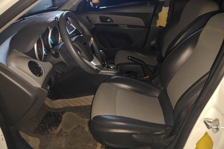 Used Chevrolet Cruze 2014 1.6L SL Millionth Anniversary Edition AT Left Front Seat