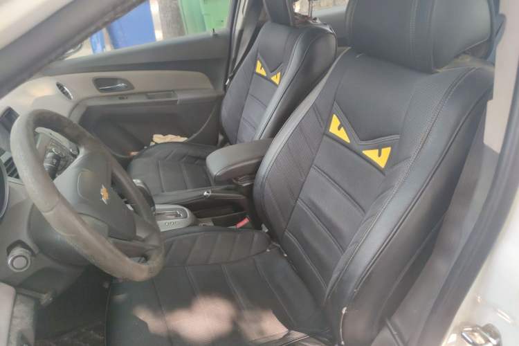 Used Chevrolet Cruze 2014 1.6L SL Millionth Anniversary Edition AT Left Front Seat
