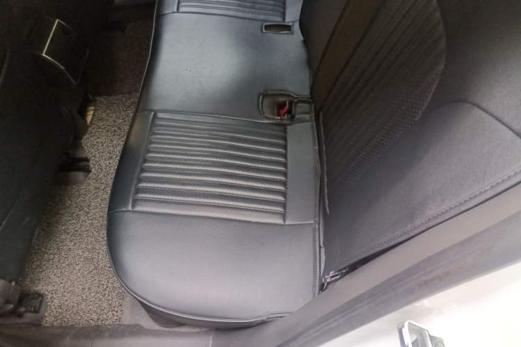 Used Chevrolet Cruze 2014 1.6L SL Millionth Anniversary Edition AT Left Rear Seat